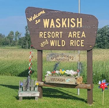 Welcome sign to Waskish